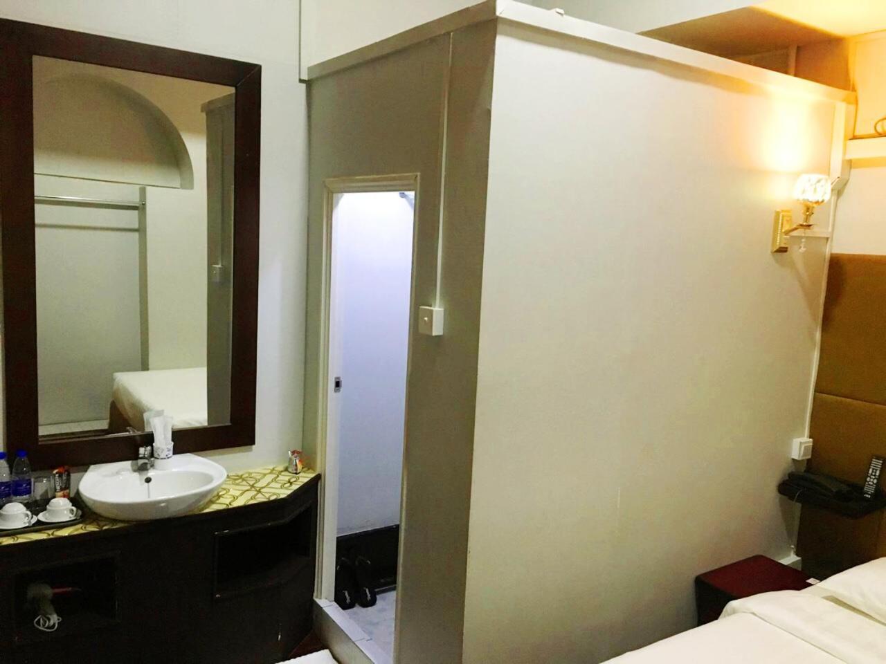 Hotel Zara Yangon Bagian luar foto